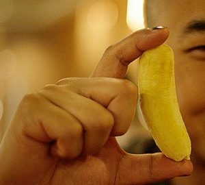 A fimose impede o pênis de crescer ou deixa o pinto pequeno?